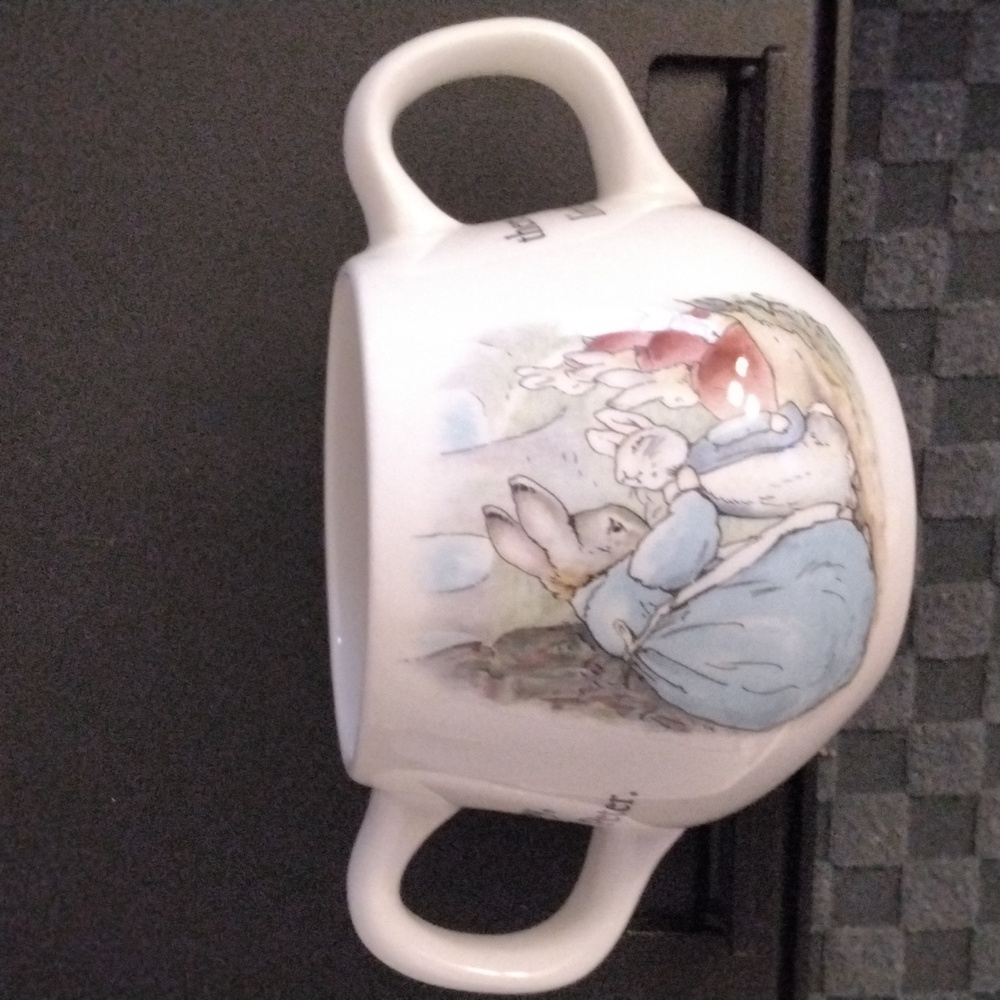Peter Rabbit cup - Picture 2 of 5